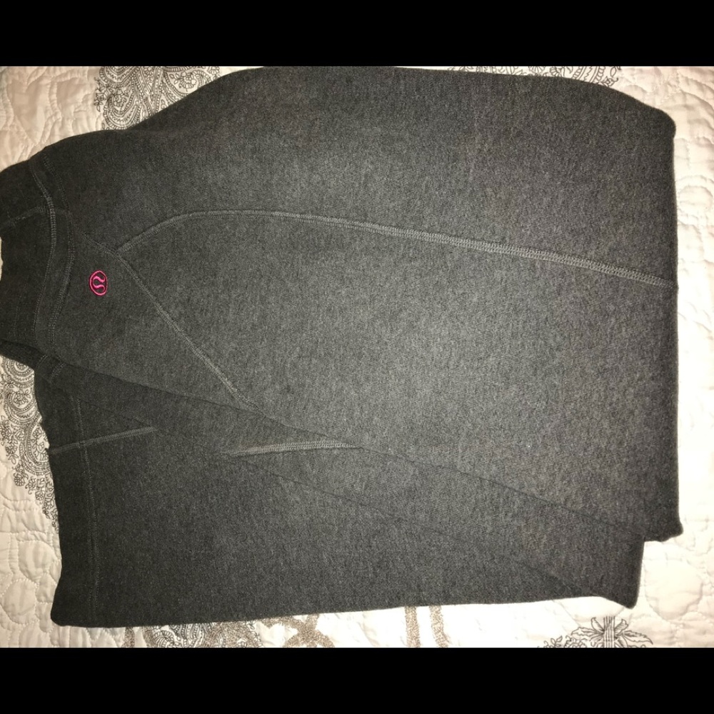 Lululemon thick cotton grey sweatpants size 4